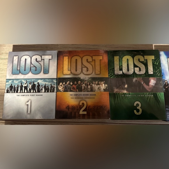 LOST Complete Series DVD Set Season 1-6 - Picture 2 of 4